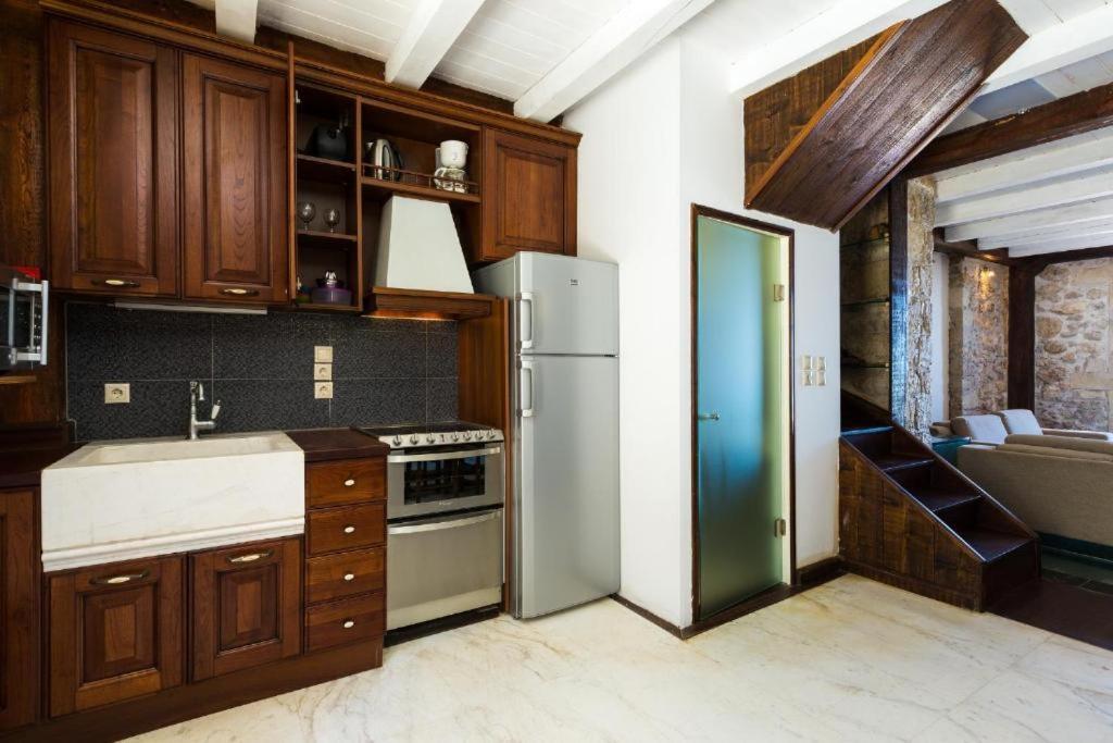Volakas Beachfront Suites Ретимно Екстериор снимка