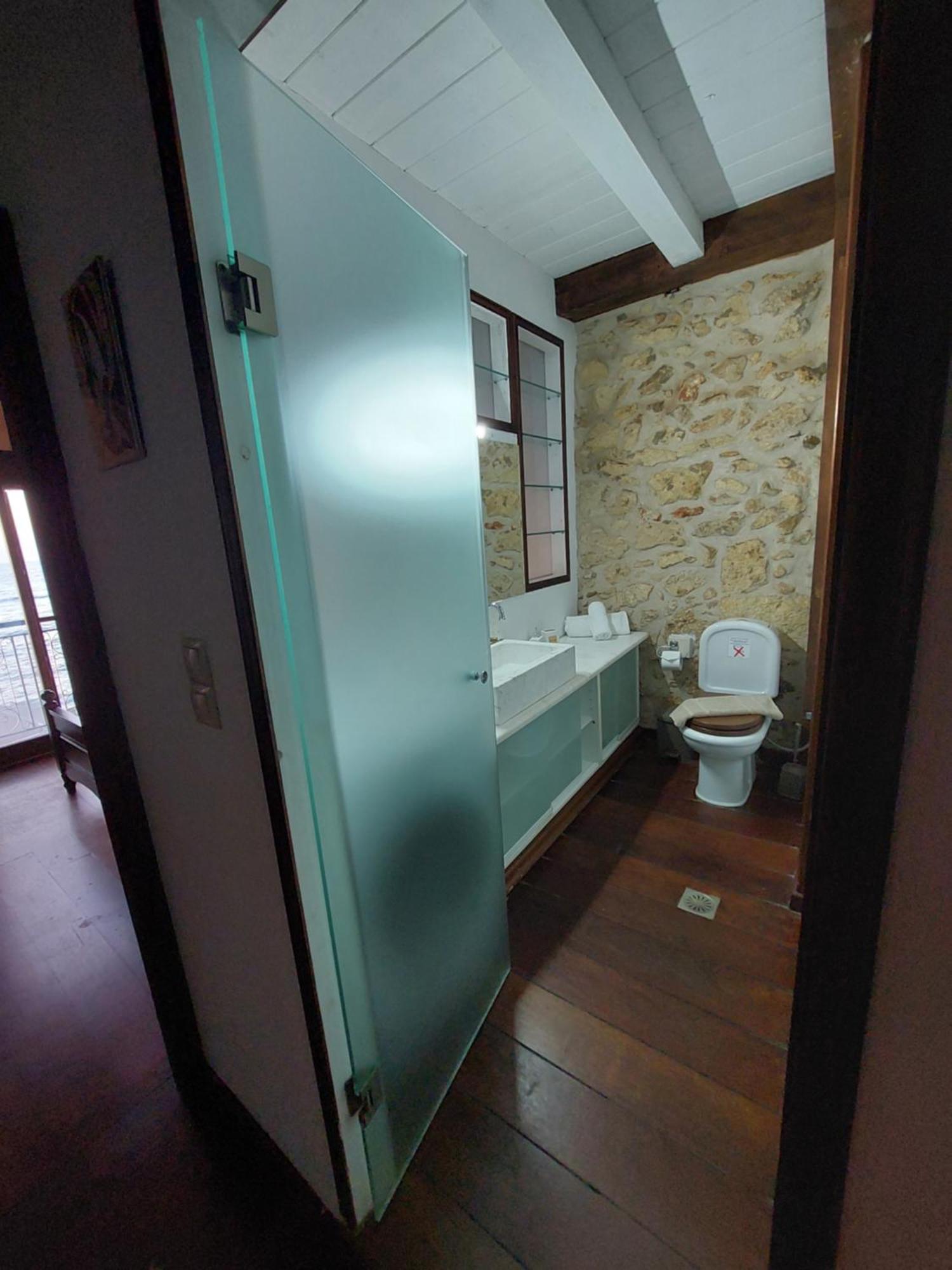Volakas Beachfront Suites Ретимно Екстериор снимка
